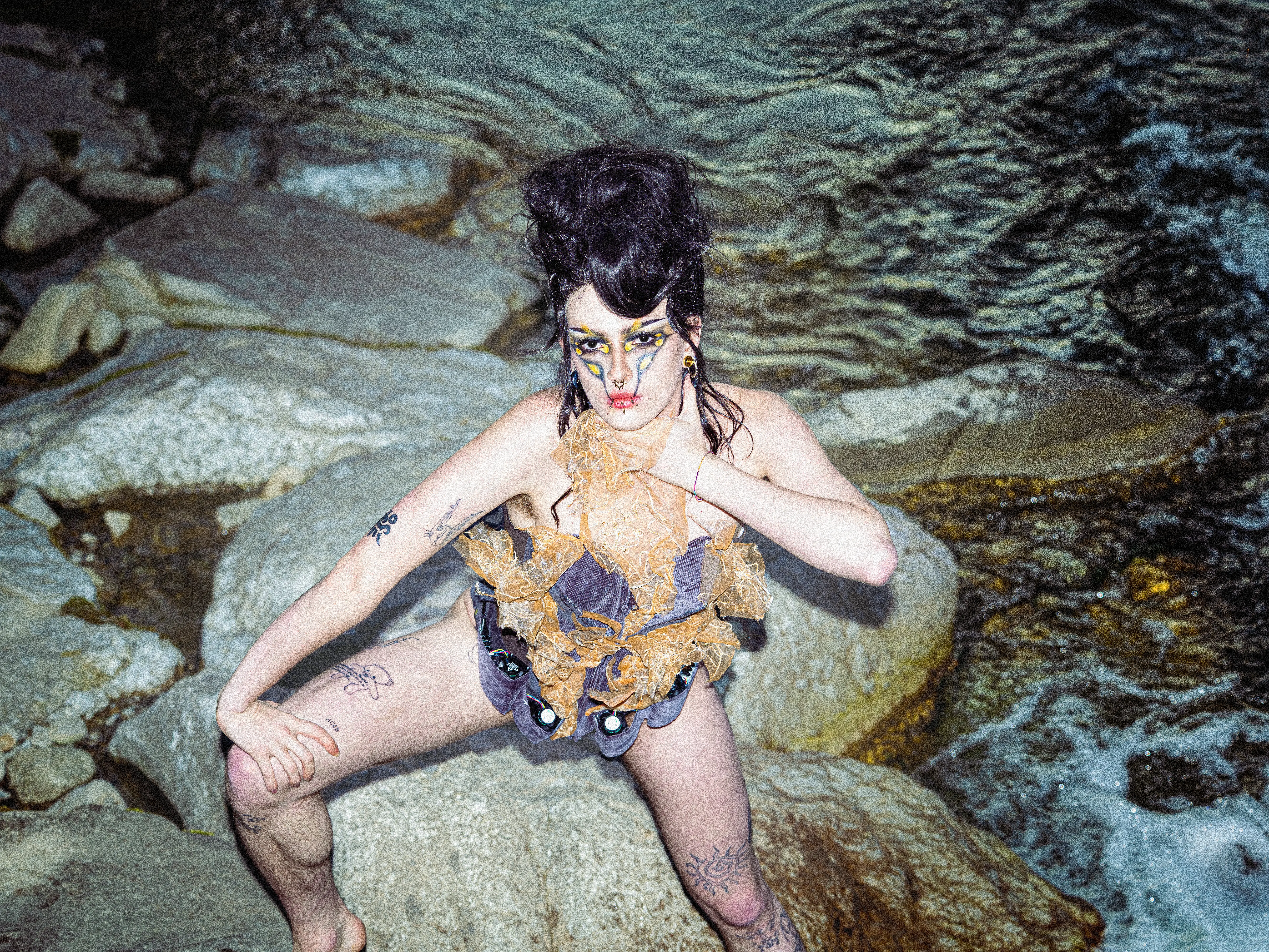 Photographie studio d'un model.