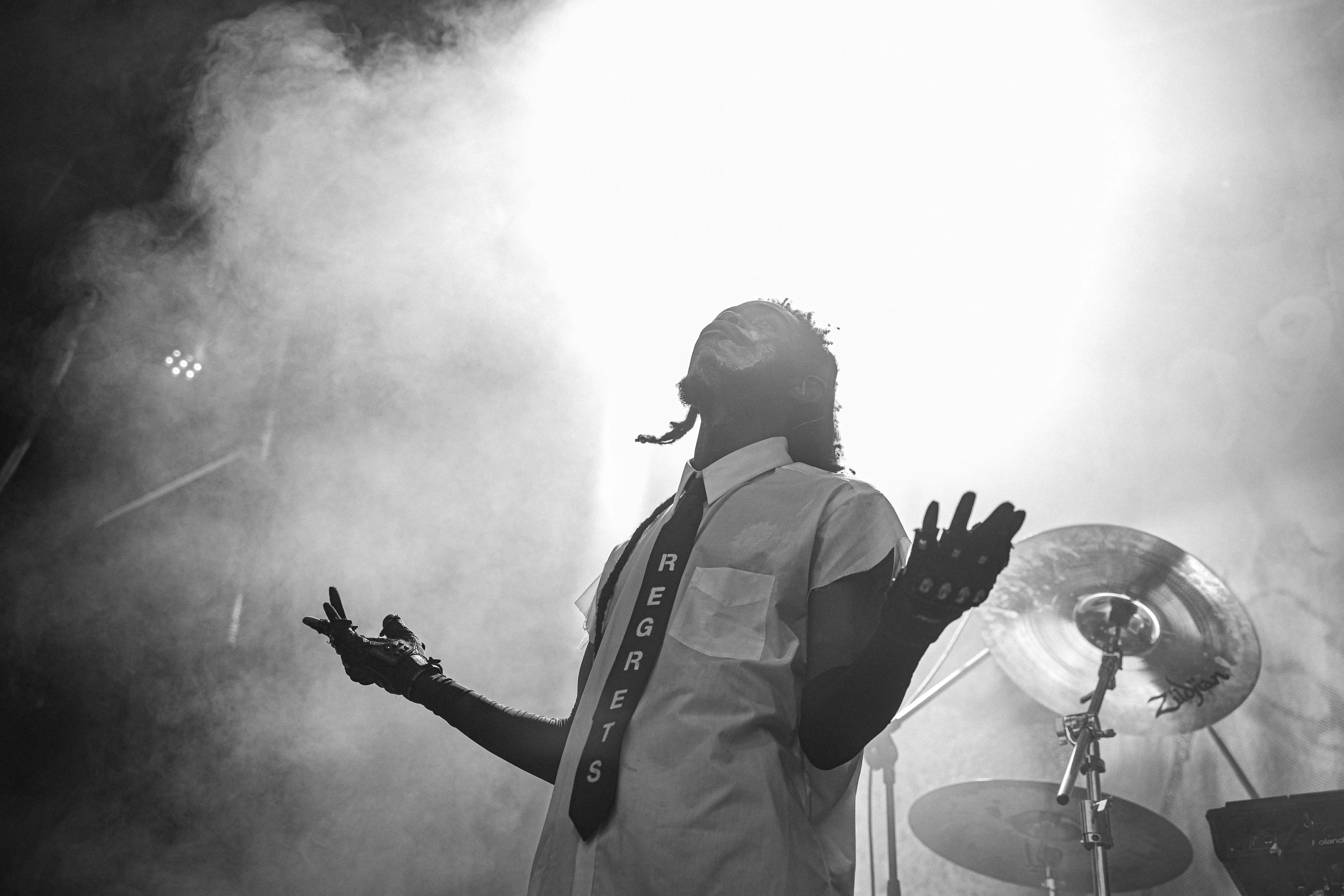 Photographie du groupe Ho99o9 lors du concert à l'Abyss Festival.