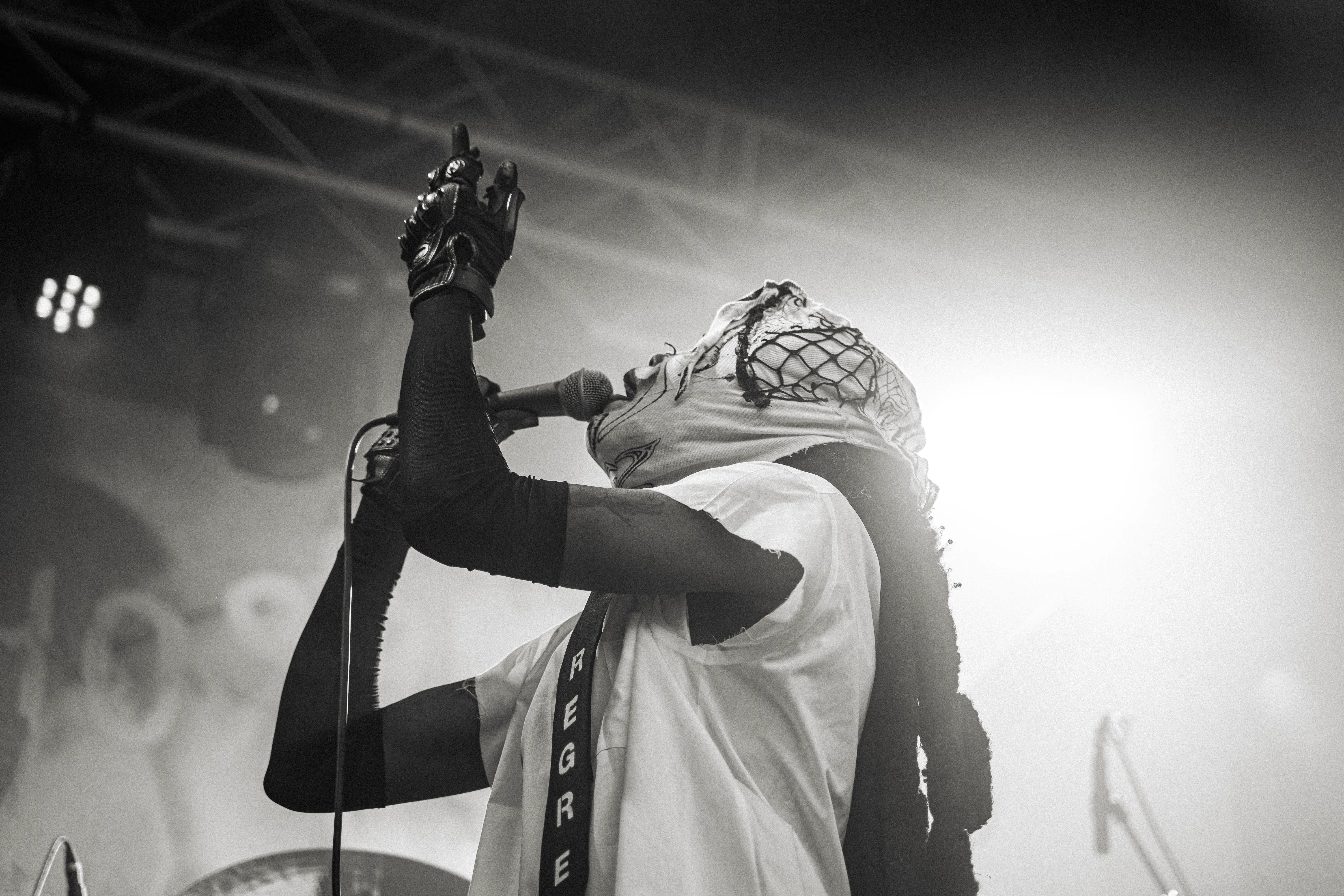 Photographie du groupe Ho99o9 lors du concert à l'Abyss Festival.